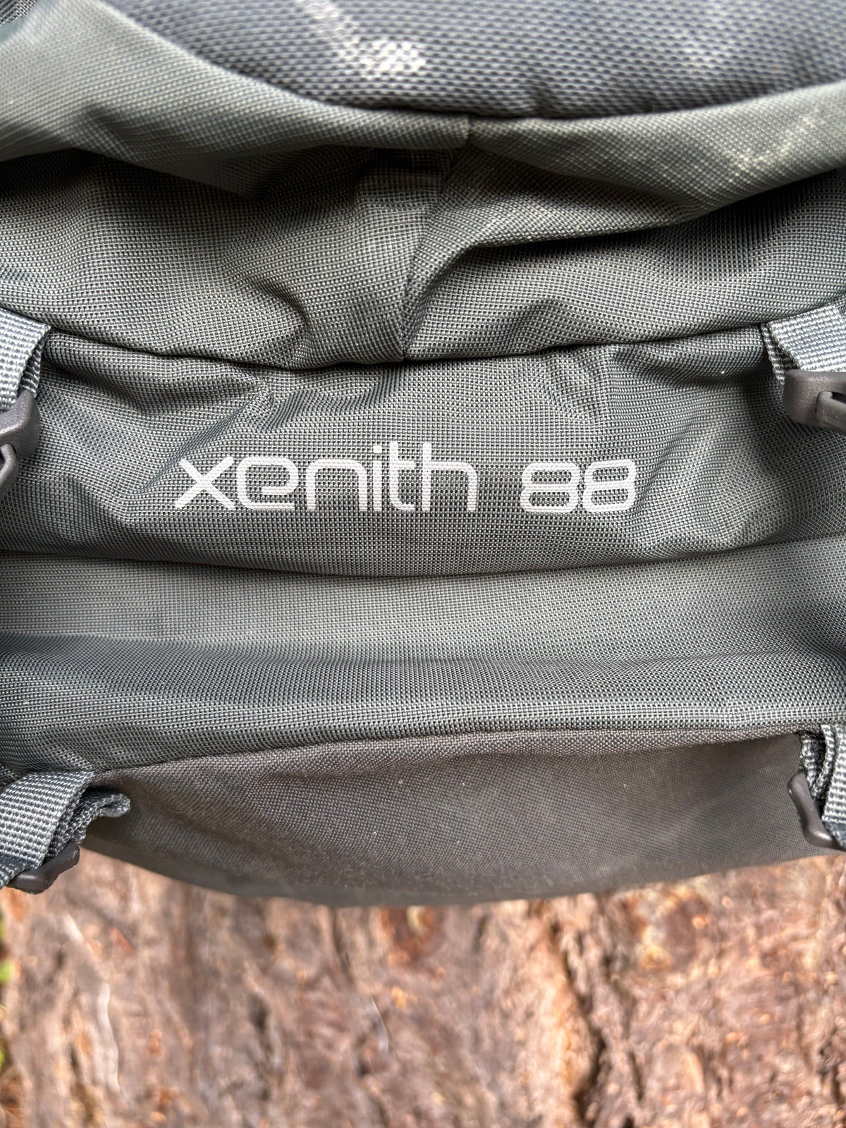 Osprey Xenith 88L Backpack (Dark Grey, Men's L)