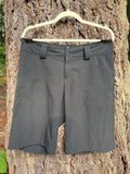 Dakine MTB Shorts (Black, Women's 28)