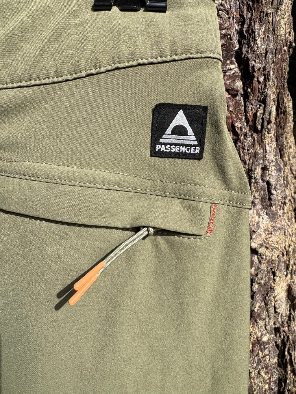 Passenger 365 Trail Roll Up Pant (Olive/Orange, Women's XS)