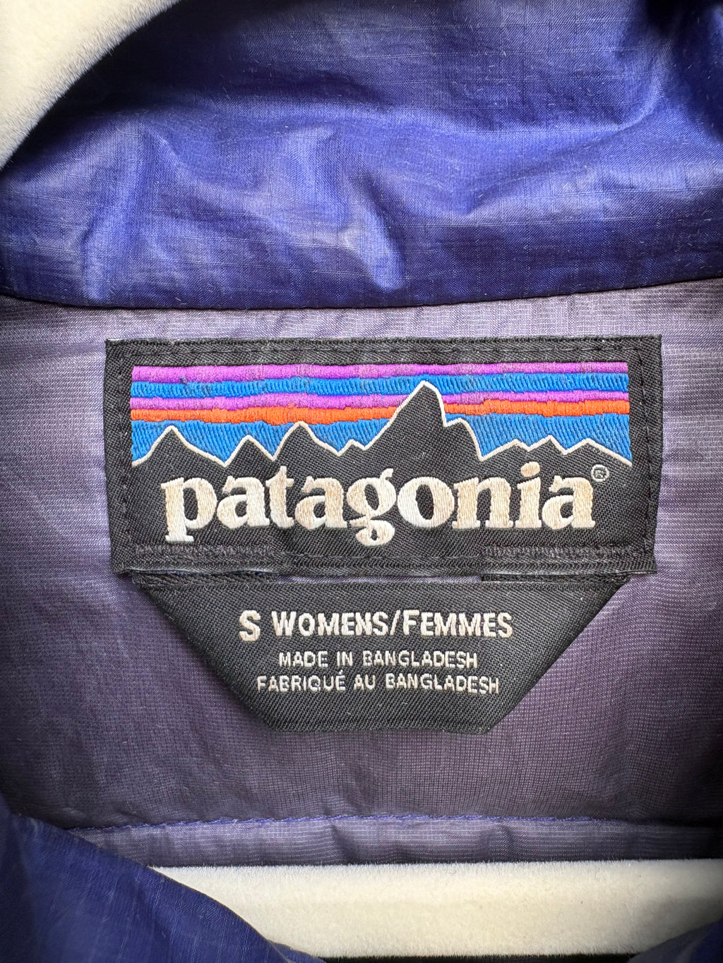 Patagonia Down Sweater (Indigo, Women's S)