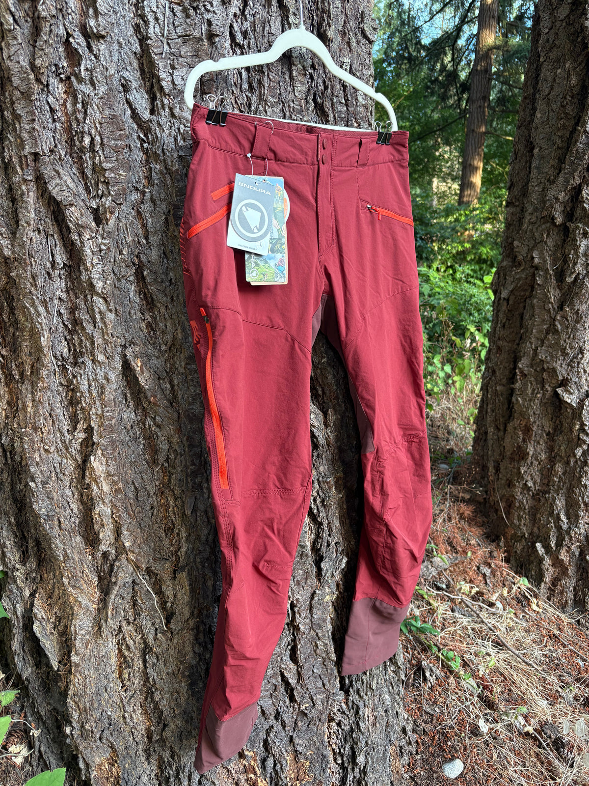 Endura SingleTrack Trouser II Bike Pants (Burgundy, Men's L)