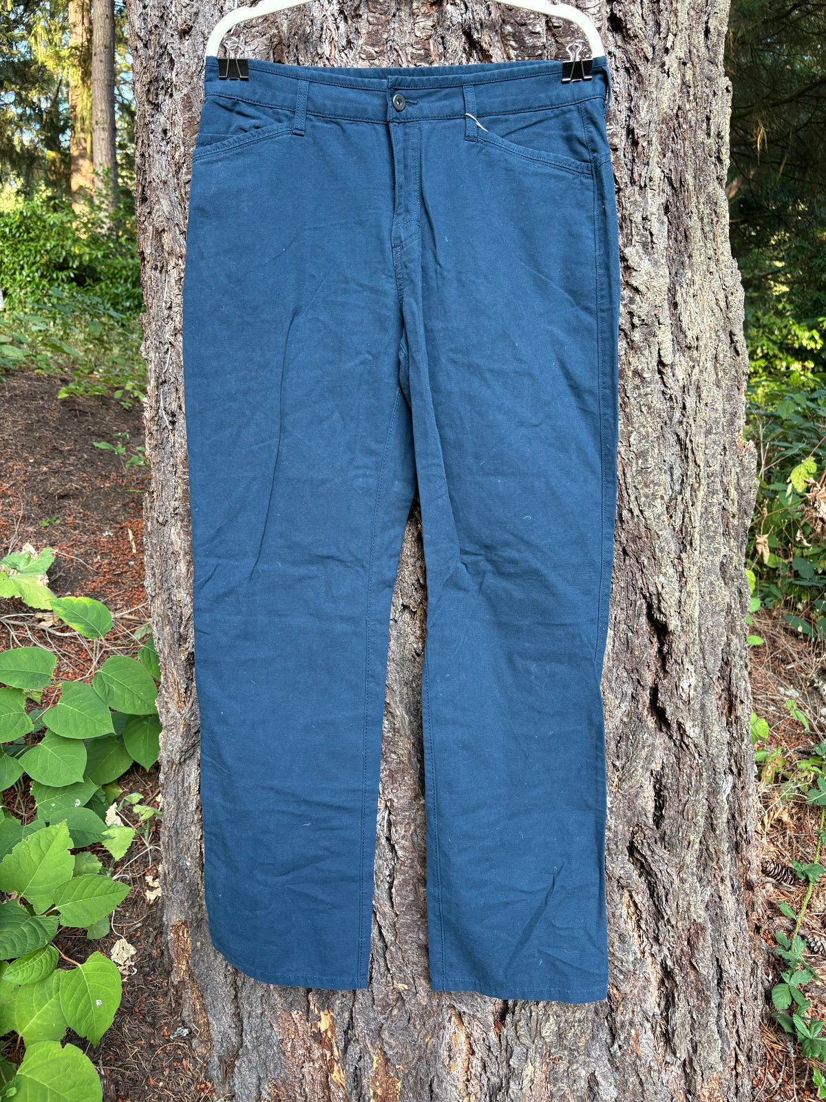 Mountain Hardwear AP™ Pant in 100% Cotton Canvas (Navy, Men's 33/32)