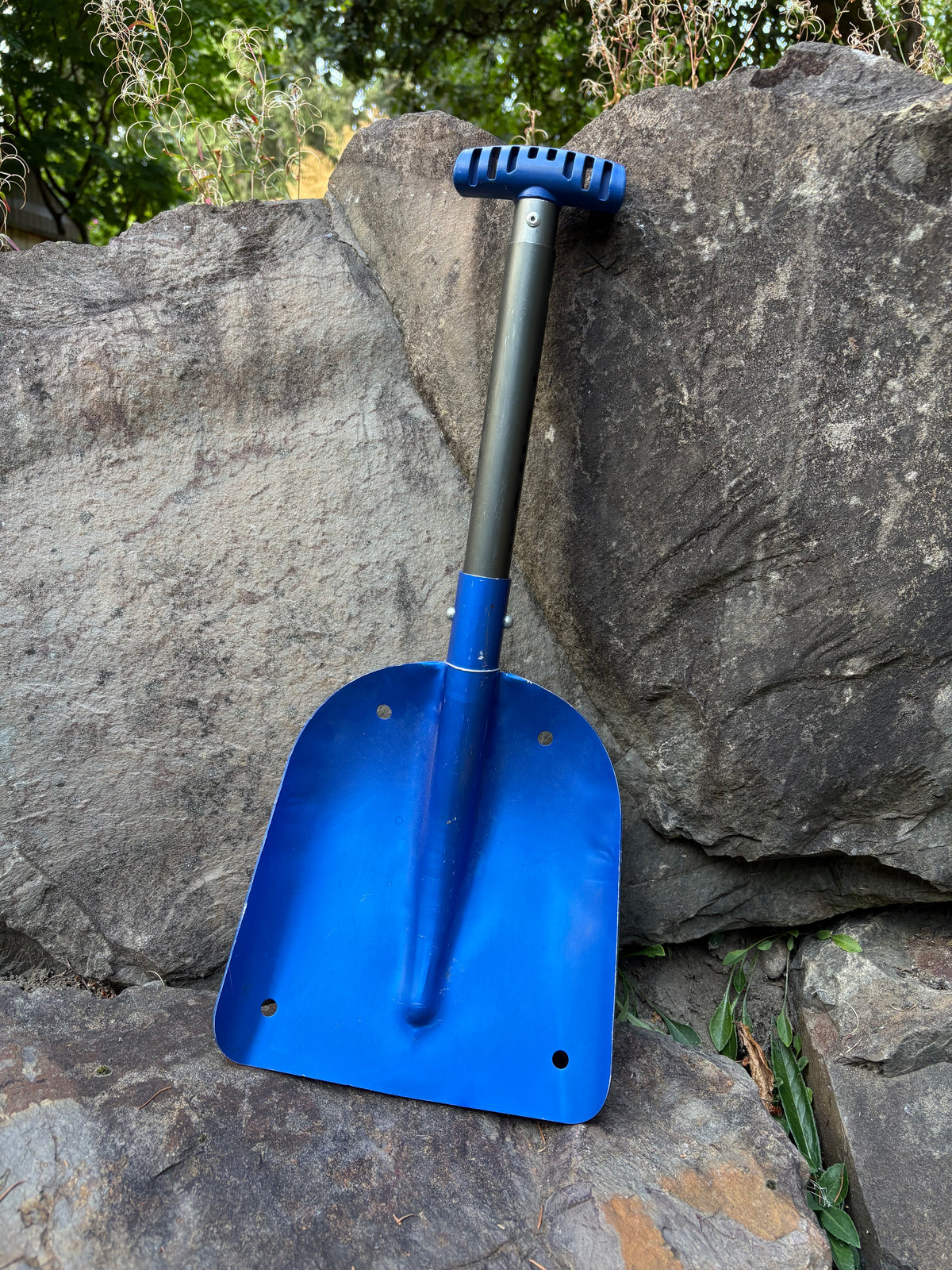 Yukon Collapsible Emergency Snow Shovel (Blue, Onesize)
