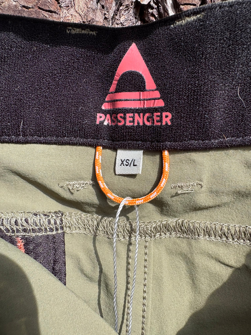 Passenger 365 Trail Roll Up Pant (Olive/Orange, Women's XS)