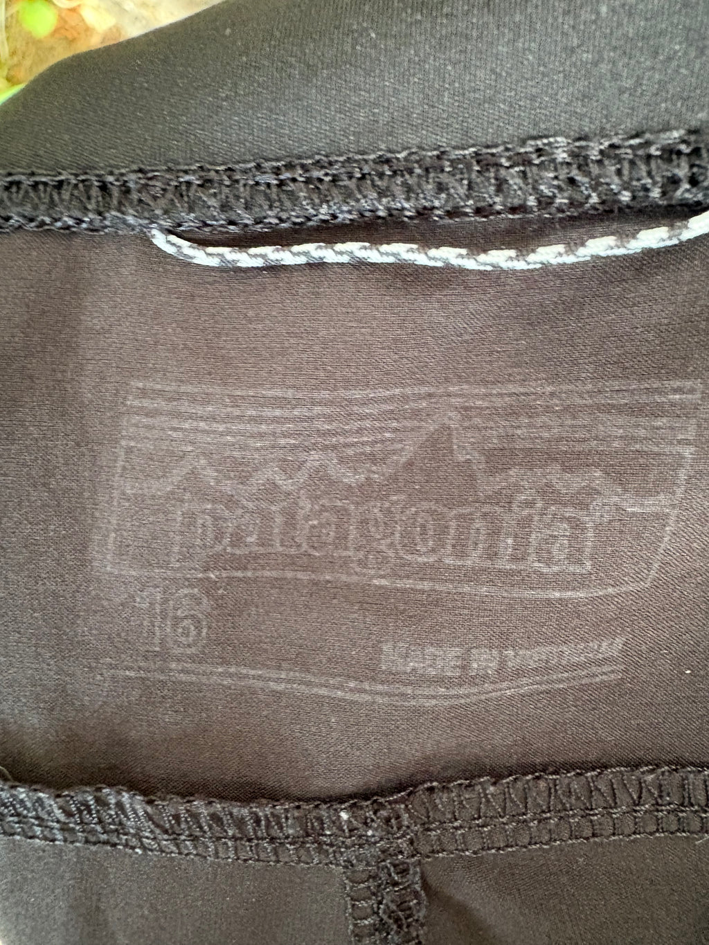 000023 - Patagonia - Shorts - L - Image 7 circular-filename:24_08_2026_64b05a50-7fbb-4067-b26b-545eb575a970_captured_image