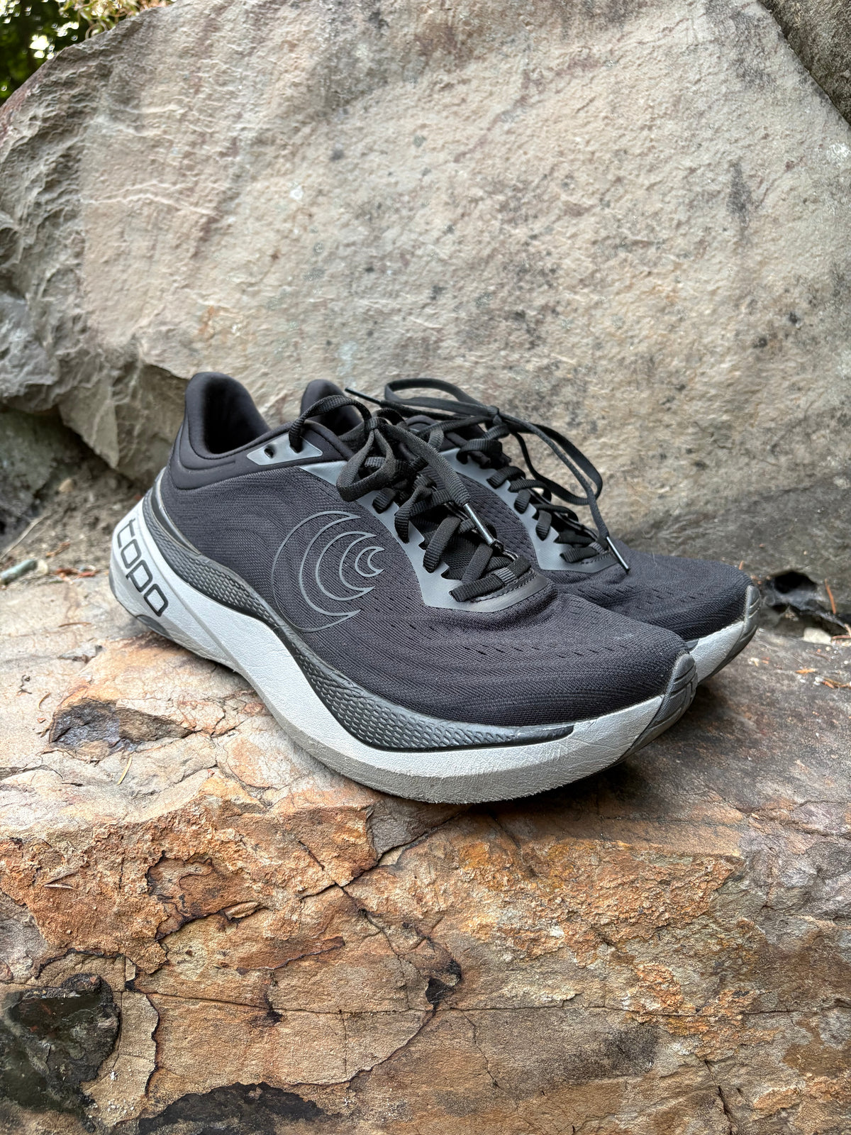 000030 - Topo Athletic - Athletic Shoes - 10 - Image 1 circular-filename:26_08_2026_a4e22407-0faf-446b-bae7-b4dacb621e20_captured_image